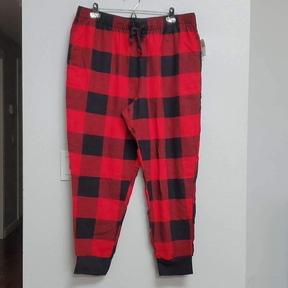 Old Navy red Buffalo check jogger pajamas
